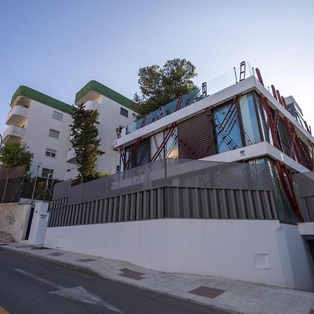 Nogalera Quintessence Apartment With Private Parking By Namaste Elite Torremolinos Exterior photo